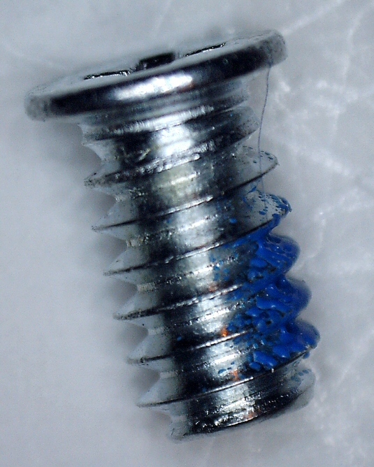 6-32 x 3/16 Zinc Wafer Head Machine Screw w/Nylok Patch #21670